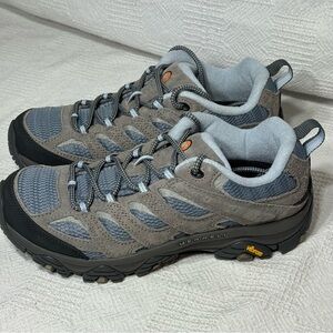 NWOT Merrell J035896 Women's Moab 2‎ Vent Hiking Shoe, Smoke Fumee Size 9.5
